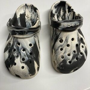 Unisex Crocs Kids' Black and White